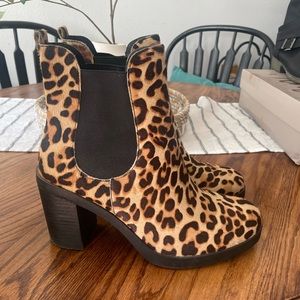 Cheetah print booties size 9.5 w